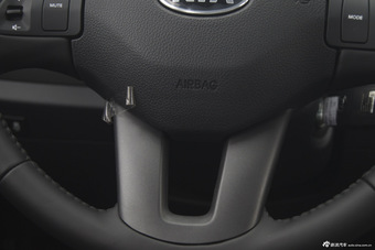 2015款智跑 2.0L手动两驱GLS