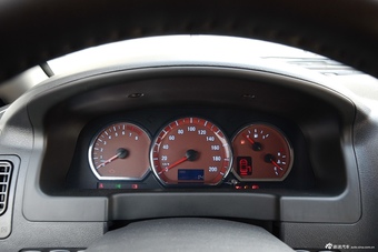 2016款菱智M5 2.0L手动7座豪华型L