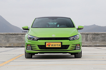 2015款尚酷2.0T自动豪华版