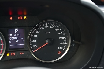 2016款斯巴鲁XV 2.0L自动舒适导航版