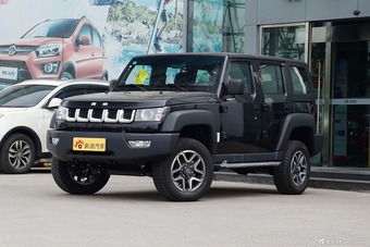 2016款北京BJ40L 2.3T自动四驱尊享版