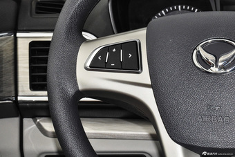 2016款北汽幻速H3F 1.5L手动豪华型7座