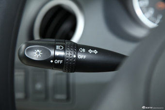 2013款雨燕1.5L自动运动型