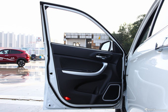 2015款CS35 1.6L自动豪华型国V