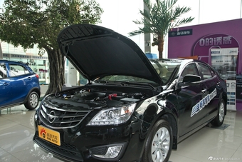 2014款海马M8 2.0L自动舒适型