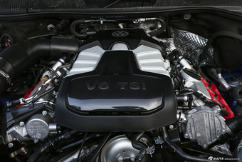 2016款途锐3.0T自动R-Line