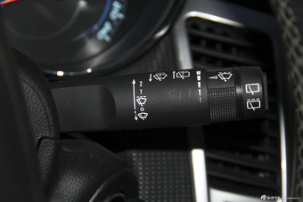 2013款科鲁兹掀背1.6L自动豪华版