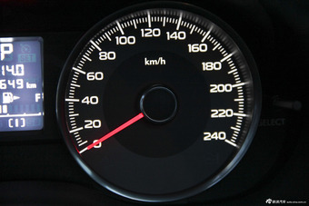 2015款森林人2.5L自动特装纪念版