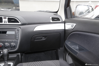 2015款骏派D60 1.8L自动舒适型