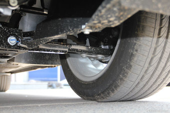 2014款东风标致408 1.6T自动尊贵版