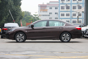 2015款雅阁2.4L自动LX舒适型