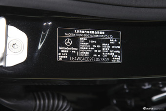 2015款奔驰C级C200L 2.0T自动运动版
