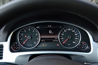 2016款途锐3.0T自动R-Line