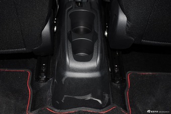 2015款爱丽舍质尚版1.6L手动时尚型