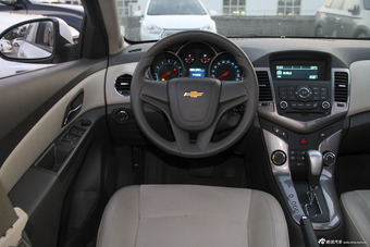 2015款科鲁兹1.5L自动经典SE AT