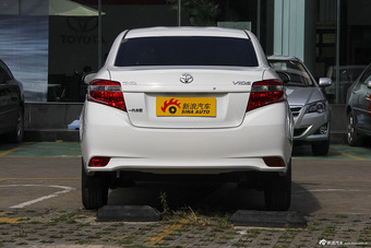 2014款威驰1.5L自动智臻版