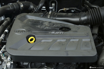 2016款比亚迪宋2.0TID自动尊贵型