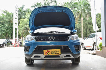 2016款北汽绅宝X35 1.5L手动豪华版图片