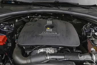 2016款捷豹F-PACE 2.0T自动R-SPORT运动版