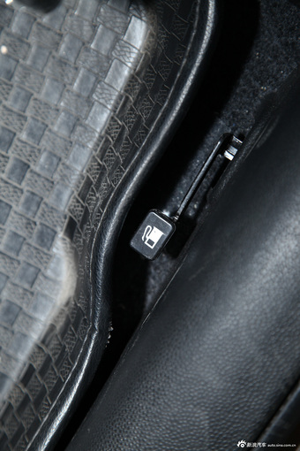 2014款长安CX20 1.4L手动运动版