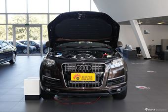 2014款奥迪Q7 35 TFSI进取型