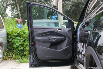 2013款福特翼虎2.0 GTDi自动运动型