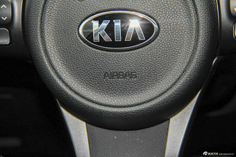 2015款索兰托L  2.2T自动柴油四驱精英版 7座