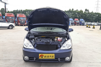 2014款GL8商务车2.4L自动经典版