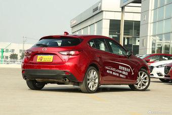 2016款马自达3昂克赛拉2.0L自动两厢旗舰型