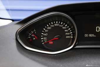 2015款东风标致308S 1.2T自动劲驰版