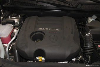 2016款CS75 1.8T 自动尊贵版国4