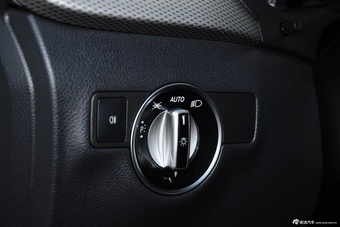 2015款奔驰B级B200时尚型