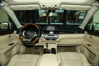 2013款雷克萨斯ES250自动豪华版图片