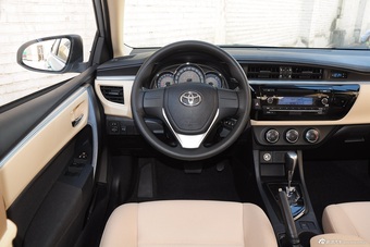 2015款雷凌1.6E CVT新锐版