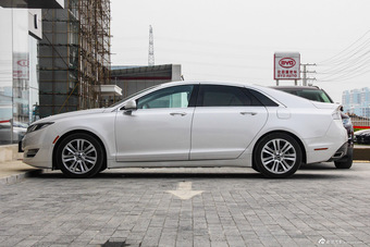2016款林肯MKZ 2.0T自动尊雅版