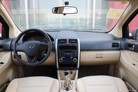 2015款绅宝D20三厢1.5L手动乐天版