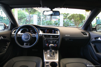 2016款改款奥迪A5 2.0T自动Cabriolet45TFS进取型图片
