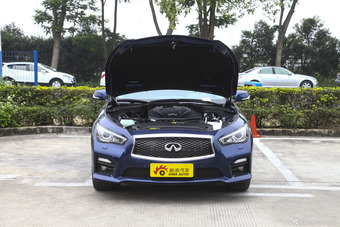 2015款英菲尼迪Q50L 2.0T自动豪华运动版图片