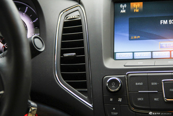 2015款荣威950 1.8T自动精英版