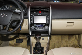 2015款 绅宝D20 1.5L自动三厢乐尚版