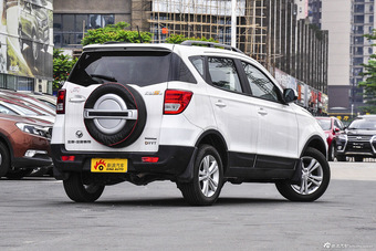 2016款北汽幻速S2 1.5L手动舒适型国V