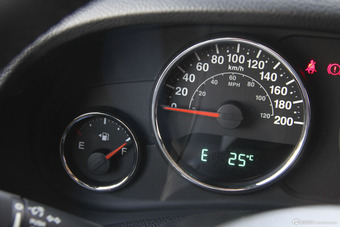 2014款牧马人3.0L撒哈拉四门版