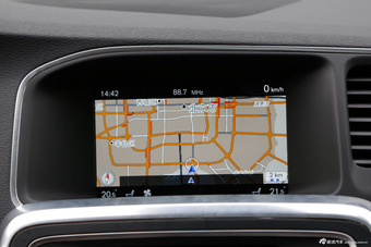 2016款沃尔沃S60L 2.0T自动T4智远版