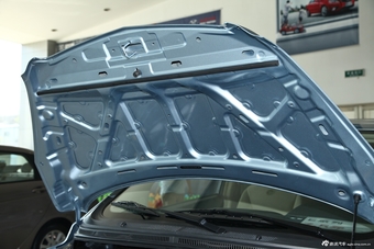 2012款北京汽车E系列1.3L乐尚手动版两厢