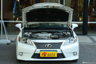 2013款雷克萨斯ES250自动豪华版图片