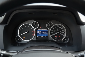 2016款坦途5.7L自动标准版