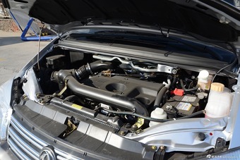 2016款菱智M5 2.0L手动7座豪华型L