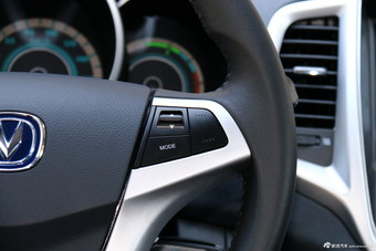 2015款逸动纯电动尊贵型