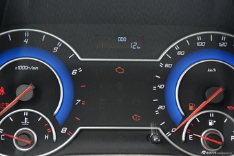 2016款海马V70 2.0L手动适·宜型 5座