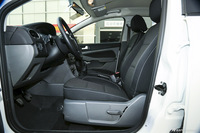 2013款福克斯两厢经典1.8L手动基本型